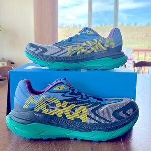 Women’s Tecton X 2. Size 10B.